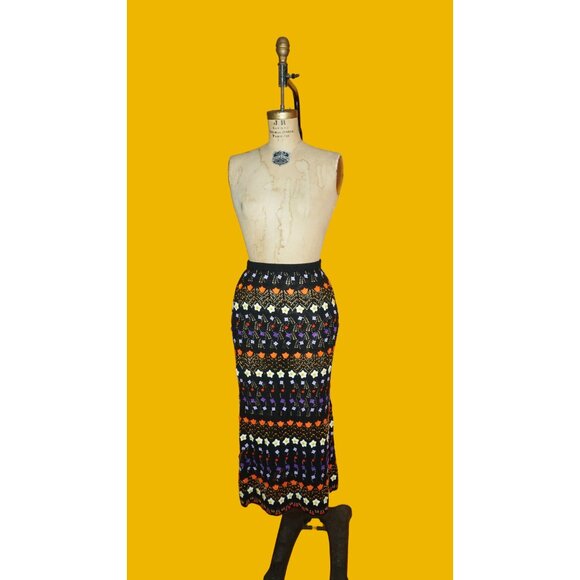 Y2K MOSCHINO CHEAP and CHIC Black Crochet Virgin Wool Short Sleeve & Maxi Skirt - Picture 5 of 10